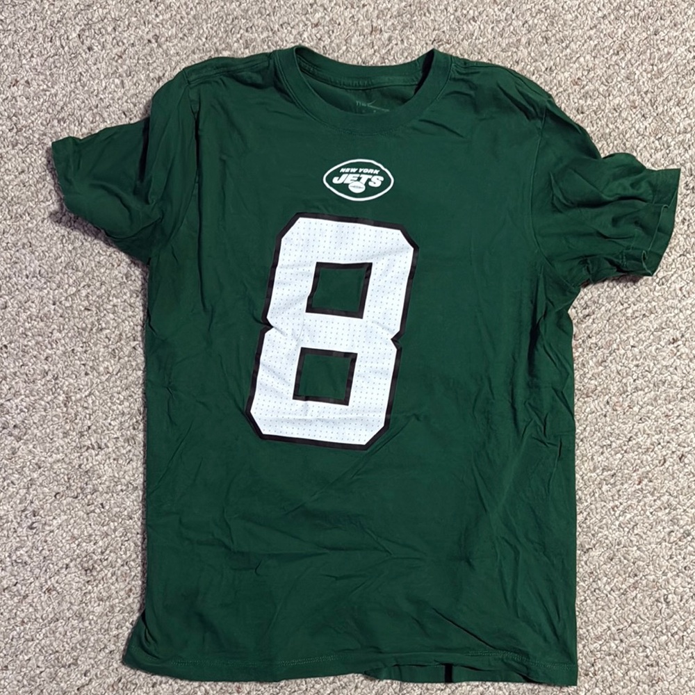 Green New York Jets T-Shirt with Number 8